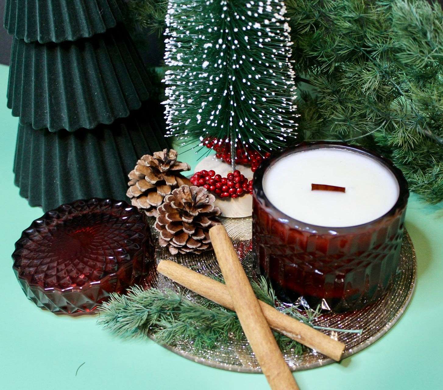 Holiday Spice Scented Candle 7 oz.