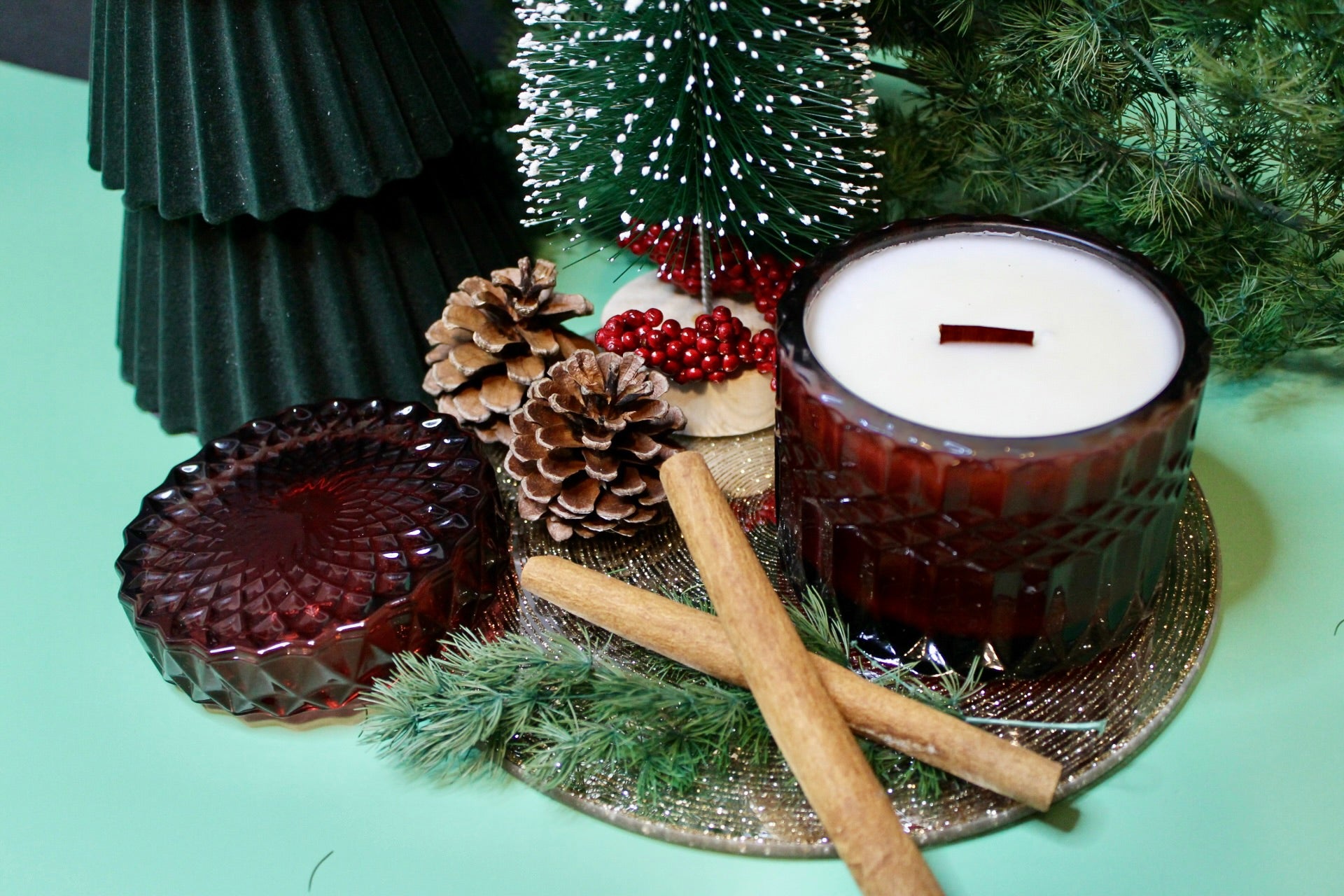 Holiday Spice Scented Candle 7 oz.