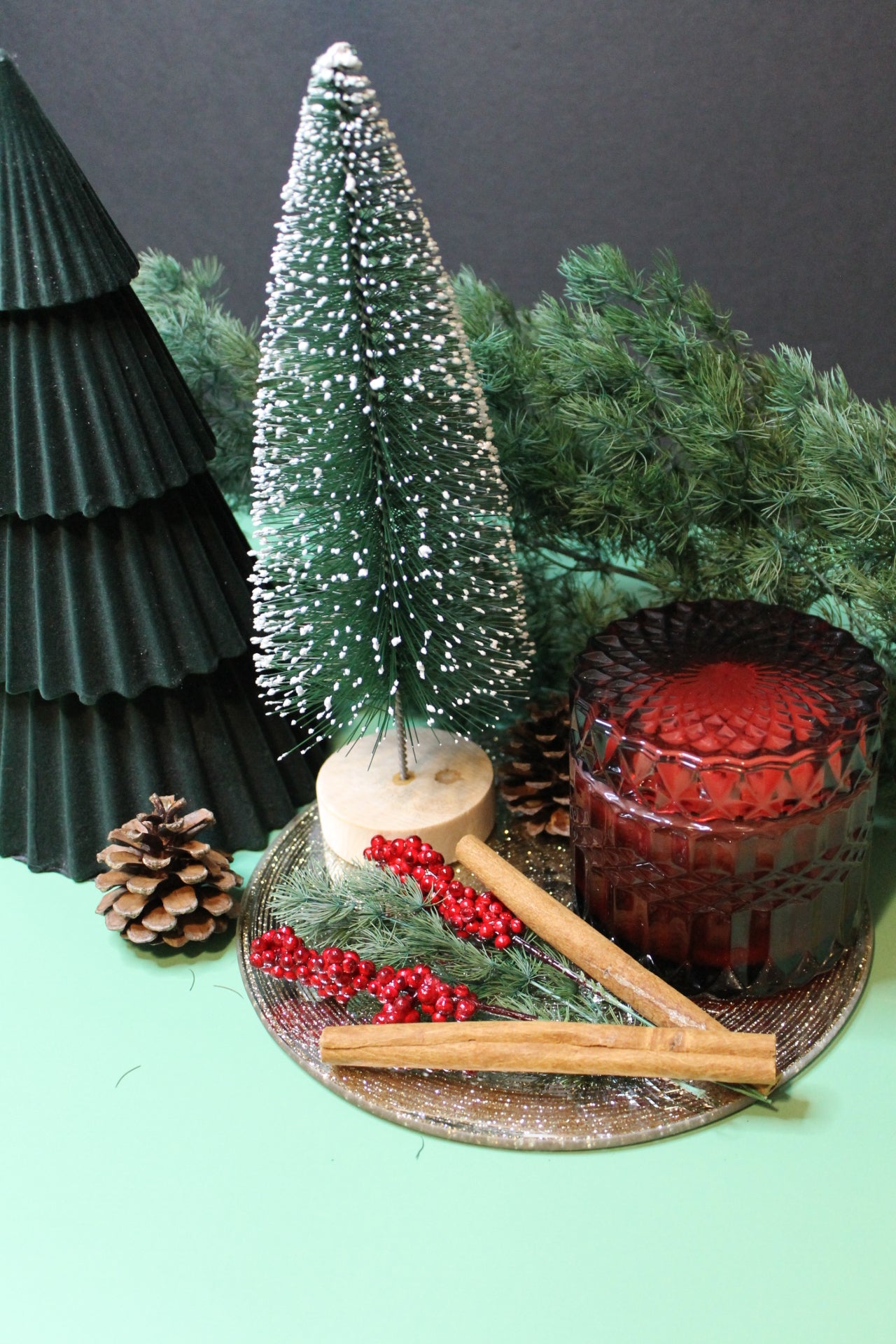 Holiday Spice Scented Candle 7 oz.